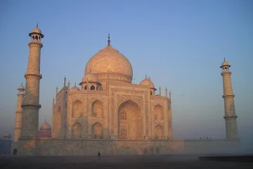 Taj Mahal Premium Car Tour