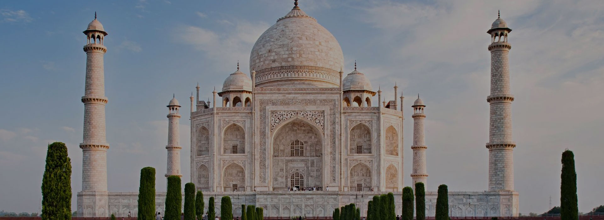 From Delhi: Taj Mahal and Agra Tour By Superfast Train